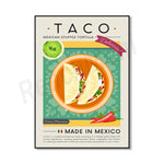 Une délicieuse tortilla mexicaine fourrée garnie d'ingrédients variés comme de la viande assaisonnée, des haricots, des légumes et du fromage.