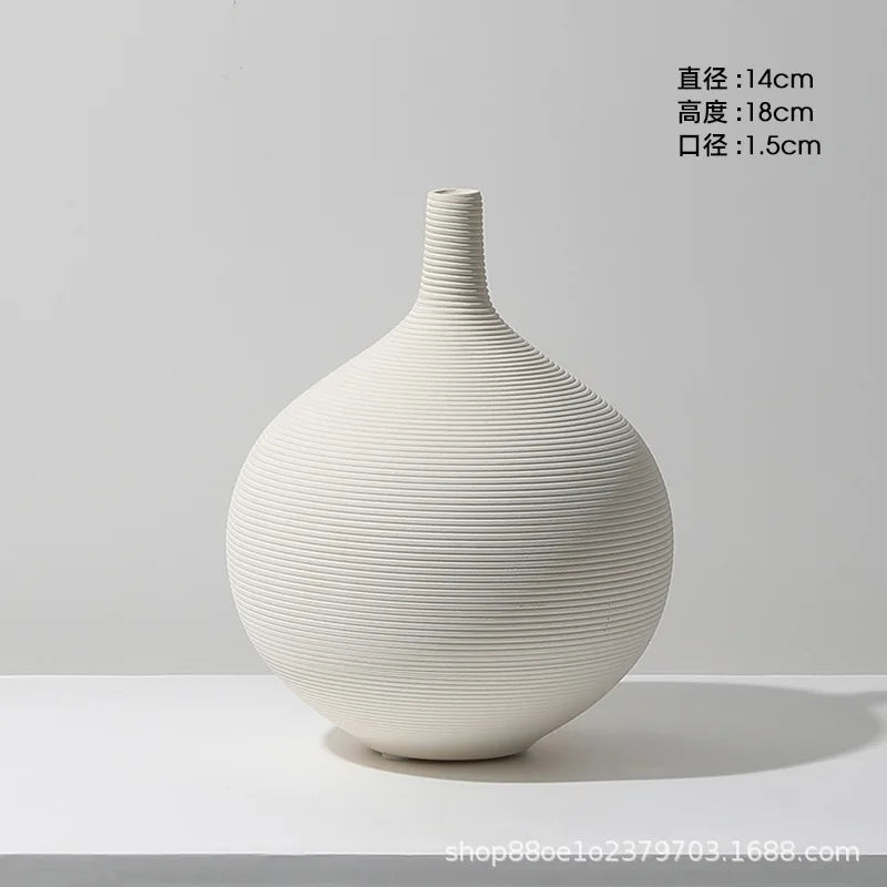 vases céramique blancs rayures horizontales modernes fleurs artificielles