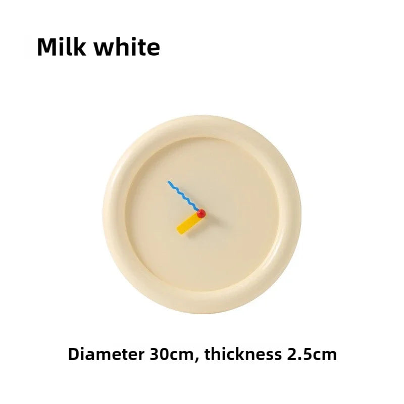 horloge murale moderne aiguilles originales minimaliste couleur jaune rouge bleu blanc