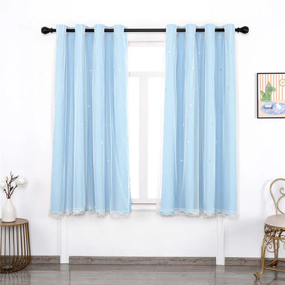 Rideau à oeillets bleu pour un traitement et une couverture de fenêtre élégants, offrant une solution élégante et contemporaine pour le contrôle de l'intimité et de la lumière.