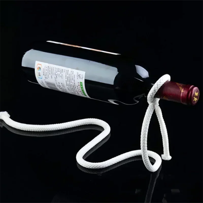 support bouteilles argent doré moderne chaînes métal decoration intérieur bar