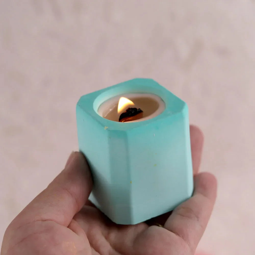 moules silicone savon géométriques modernes couleurs variées hexagones carrés minimalistes