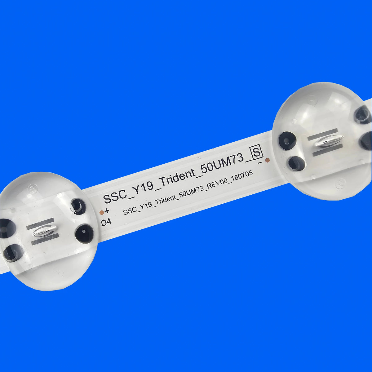 bande lumineuse led adhésive blanche moderne connecteur boutons commande téléviseur blanc