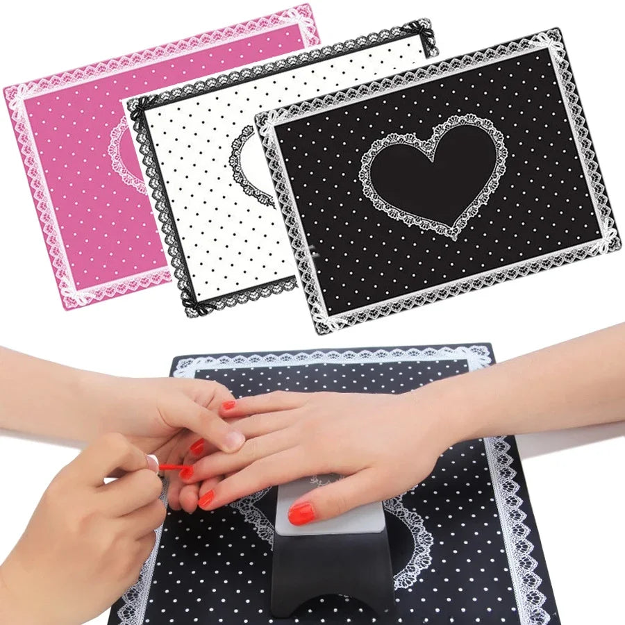 tapis poignet silicone nail art pois cœur dentelle rose noir violet magenta
