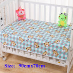 coussin change bébé blanc motif animalier waterproof moderne taille 70x90cm