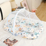 lit parapluie bébé moustiquaire intégrée matelas rembourré oreiller motif personnages ballons nuages tissu doux