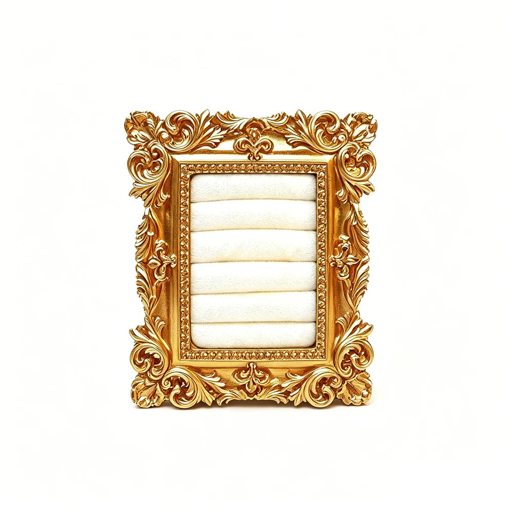 support bijoux or vert blanc ornements baroques velours classique baroque