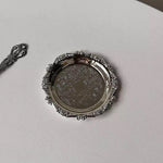 assiette thé émaillée motif floral or argent classique baroque