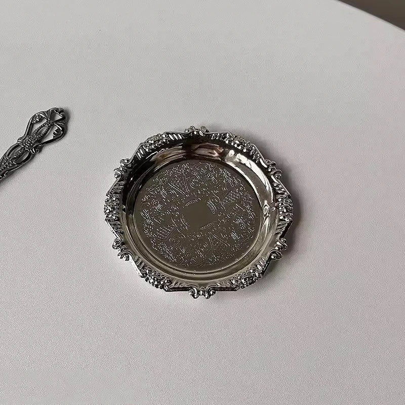 assiette thé émaillée motif floral or argent classique baroque