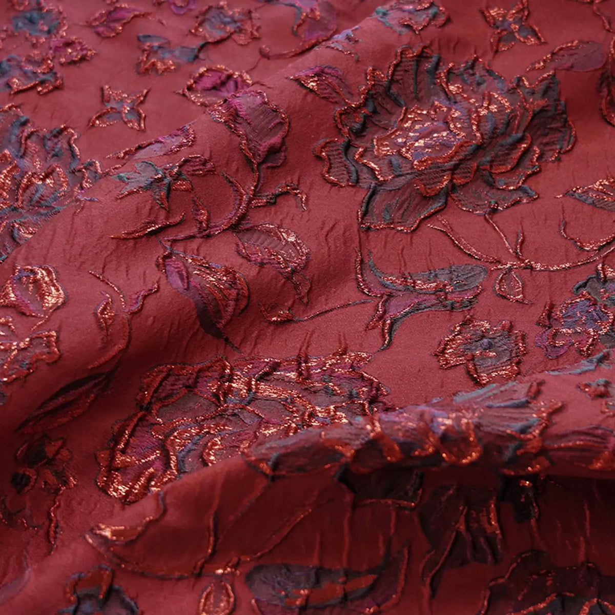 tissu polyester rouge bordeaux floral brodé classique élégant 145cm large résistant environnemental gilet jupe