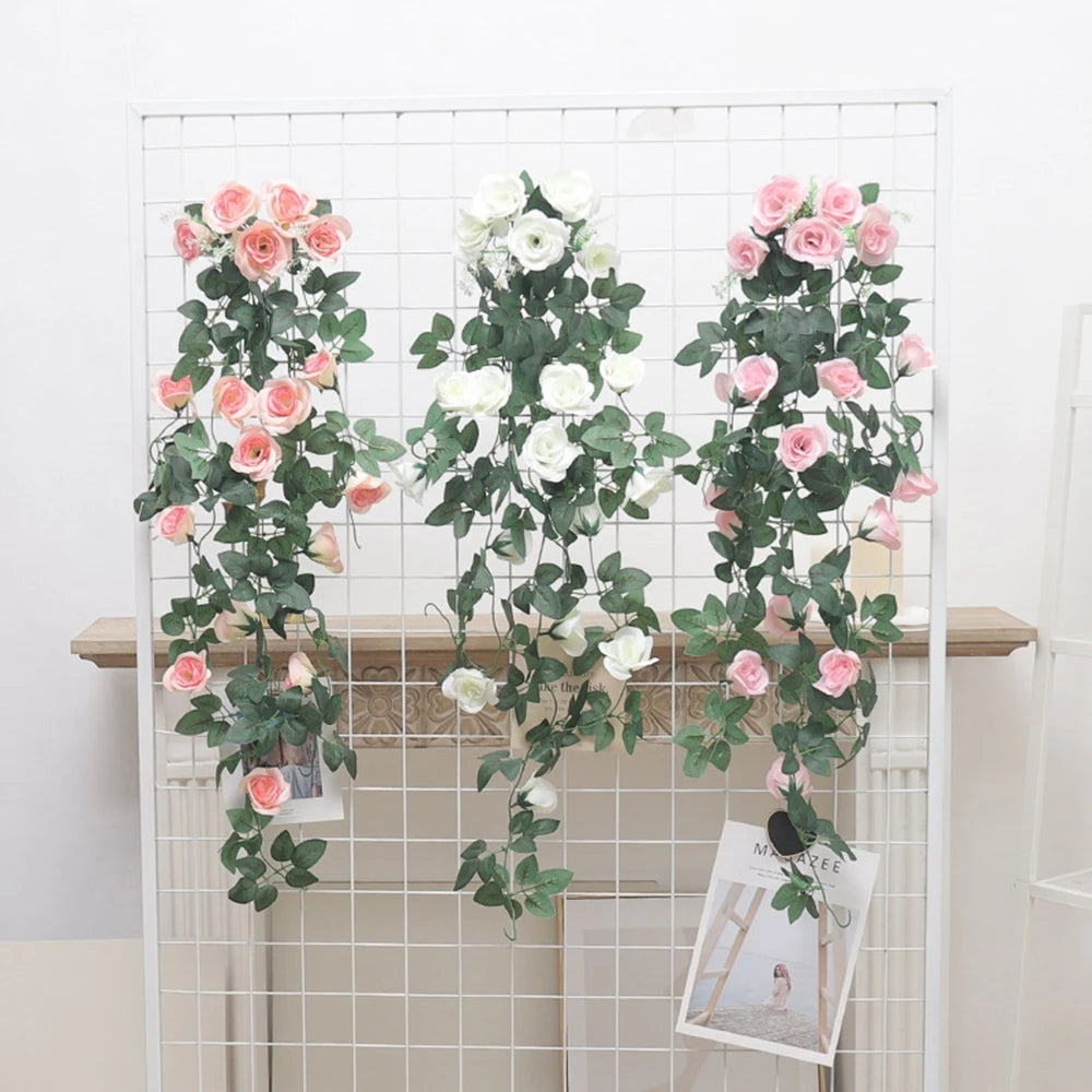 guirlande fleurs artificielles roses feuilles vertes decoration maison exterieur classique romantique blanc rouge violet