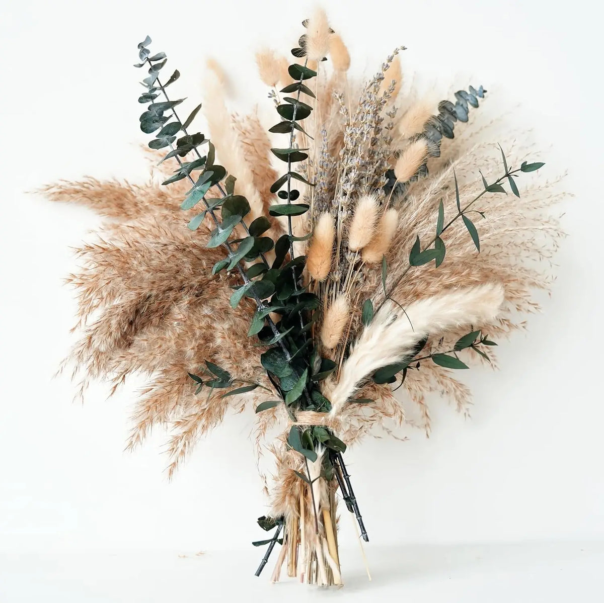 décoration intérieure bouquet fleurs séchées eucalyptus pampa naturel rustique beige vert