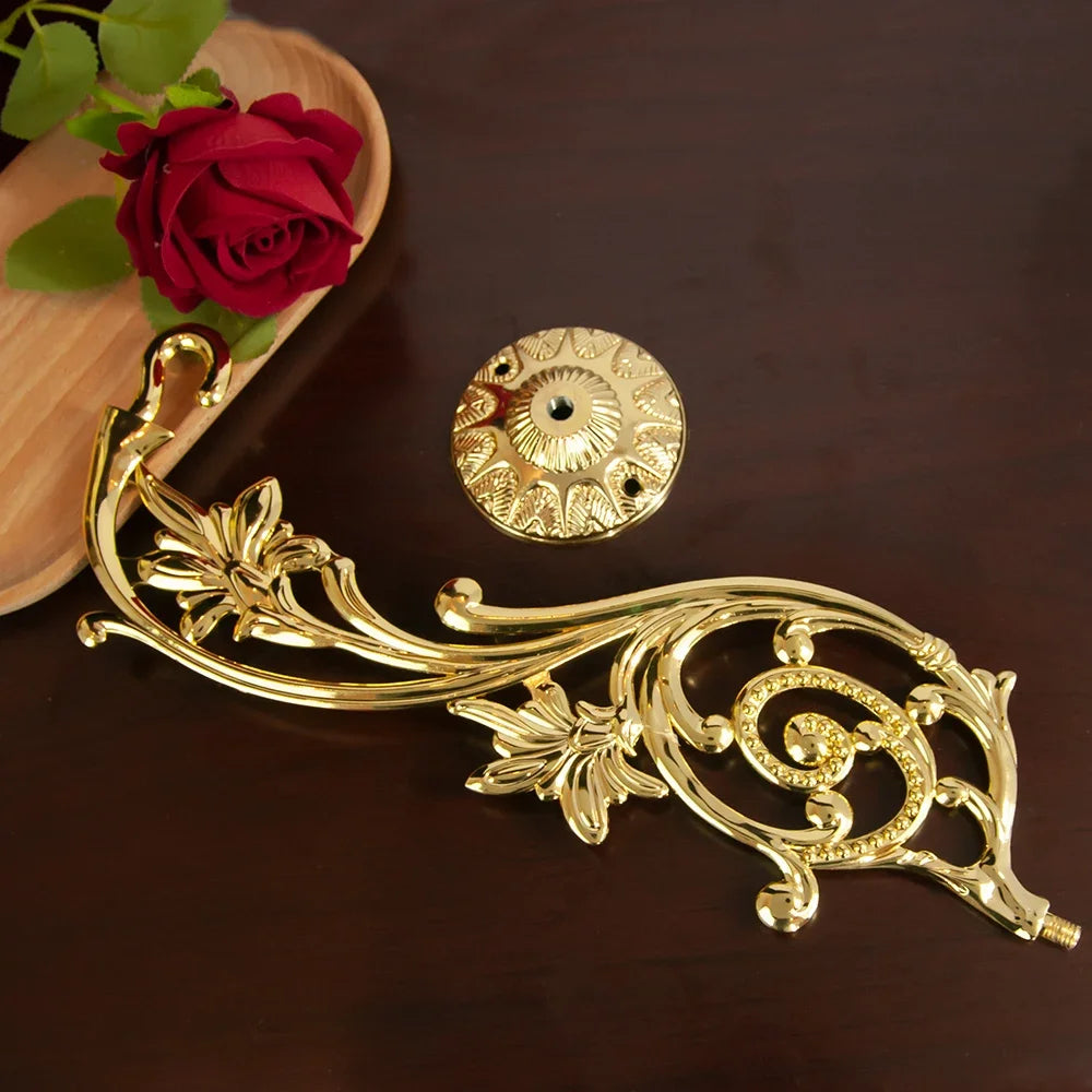 porte plante métal doré floral sculpté classique baroque chaîne pendante