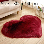 tapis cœur fourrure synthétique rose gris violet rouge moderne doux acrylique intérieur maison