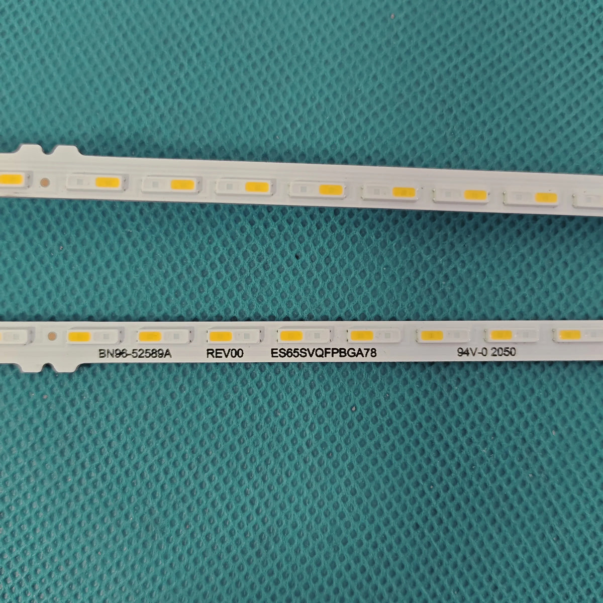 ruban led blanc lumiere jaune espaces reguliers moderne connecteur souder 78 leds 71cm