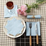 serviettes papier orange rouge bleu clair moderne 100 pièces assiettes fourchettes couteaux gobelets plastique
