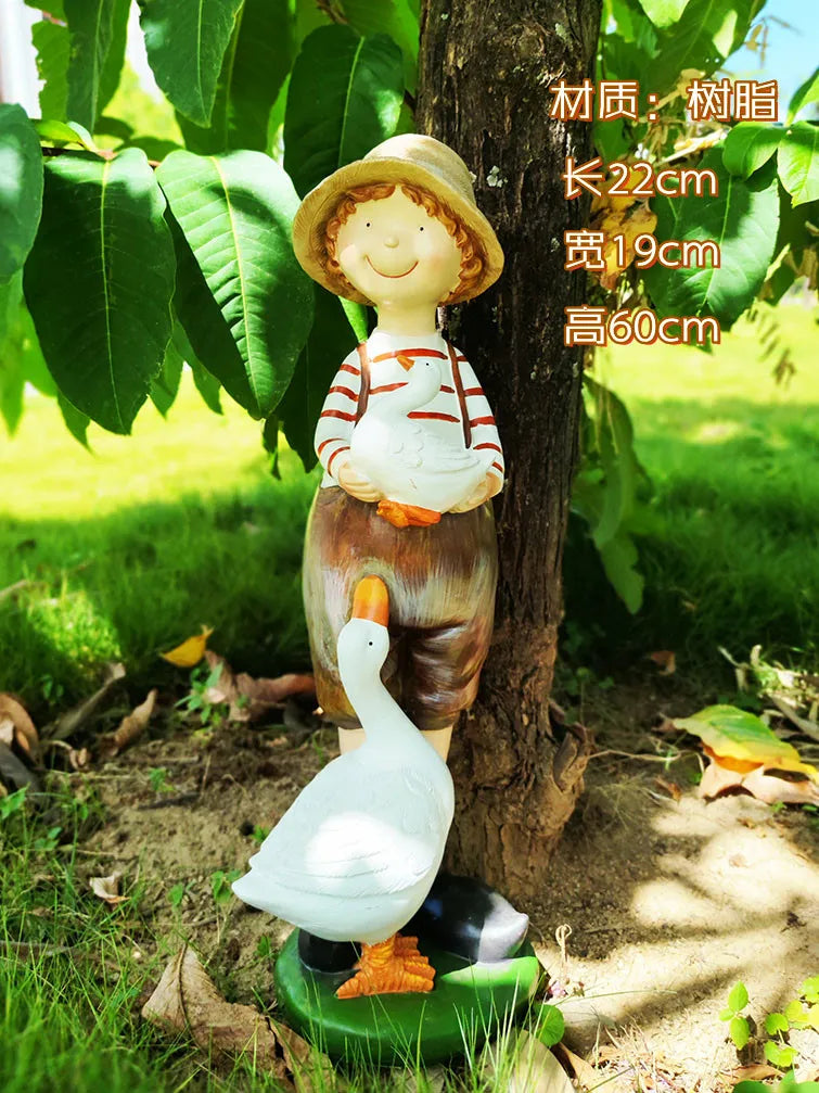 statues jardin ange oie garçon fille texturées paille tressée extérieure patio balcon rustic champêtre