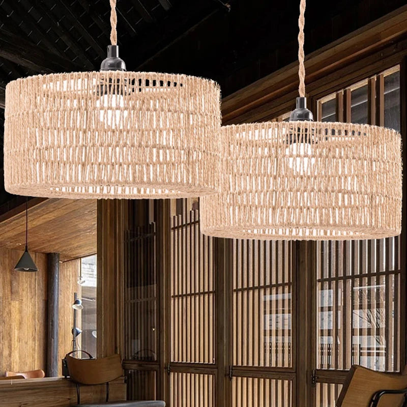 suspension lumineuse tissée fibre naturelle rustique boho chic opacité beige câble noir connecteur métallique