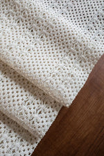 serviette table blanche crochetée motifs floraux traditionnelle maison isolation couverture festive decoration mariage fete