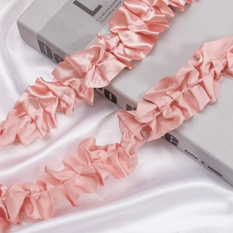 ruban plissé satiné largeur pouces polyester couleur unie rouge blanc noir rose clair decoration