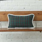 coussins brodés motif tartan vert rouge hoho joy noël decoration intérieure vintage moderne