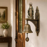 cloche porte bronze ornements floraux art nouveau fixation murale statue religieuse chaîne pendentif