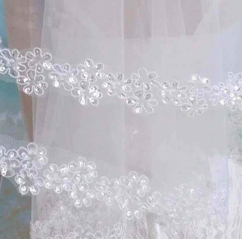 voile mariée tulle blanc dentelle motifs floraux classique romantique erotique erotique erotique (correction nécessaire