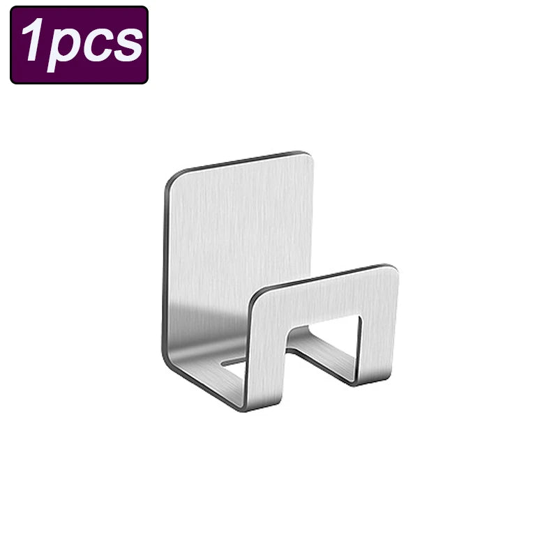 accessoires cuisine acier inoxydable argenté adhésif moderne vaisselle nettoyage découpe bouteille eau planche bambou