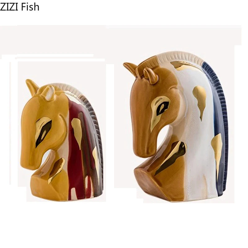 tête cheval céramique peinte marron blanc bleu marine détails dorés artisanal moderne décoration chambre