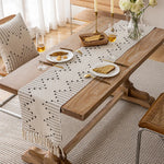 table table lin motif floral beige clair gris moderne rustique pompons brodé