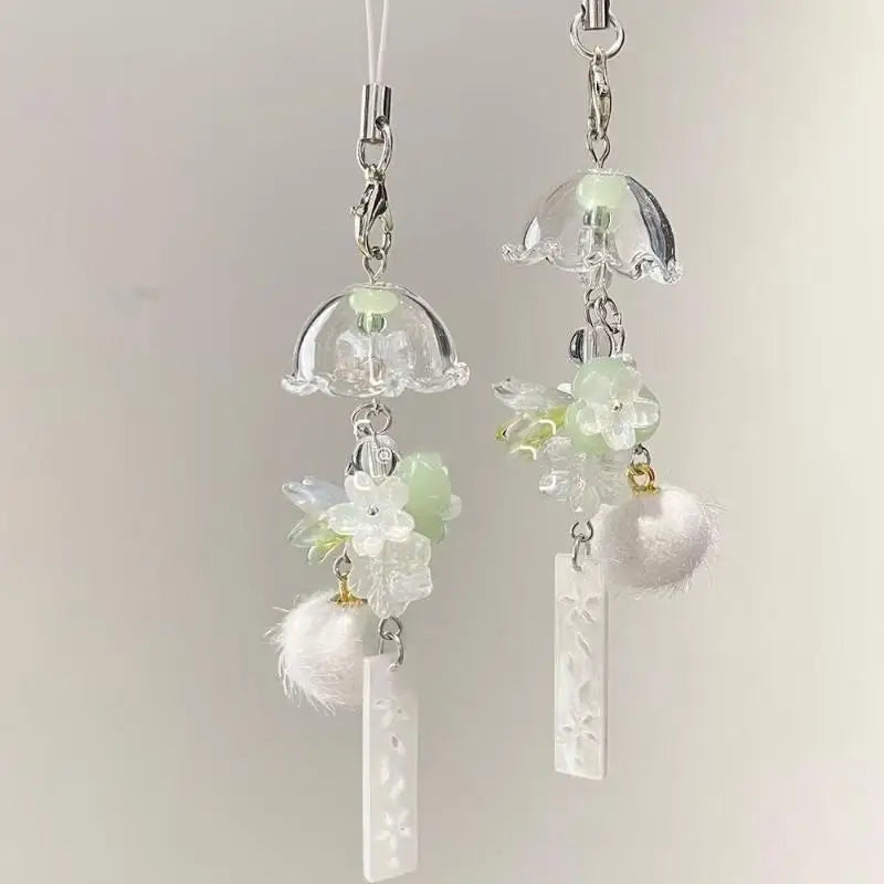 boucles d'oreilles fleurs pompons peluche plaque métallique gravée chic romantique transparent vert bleu orange