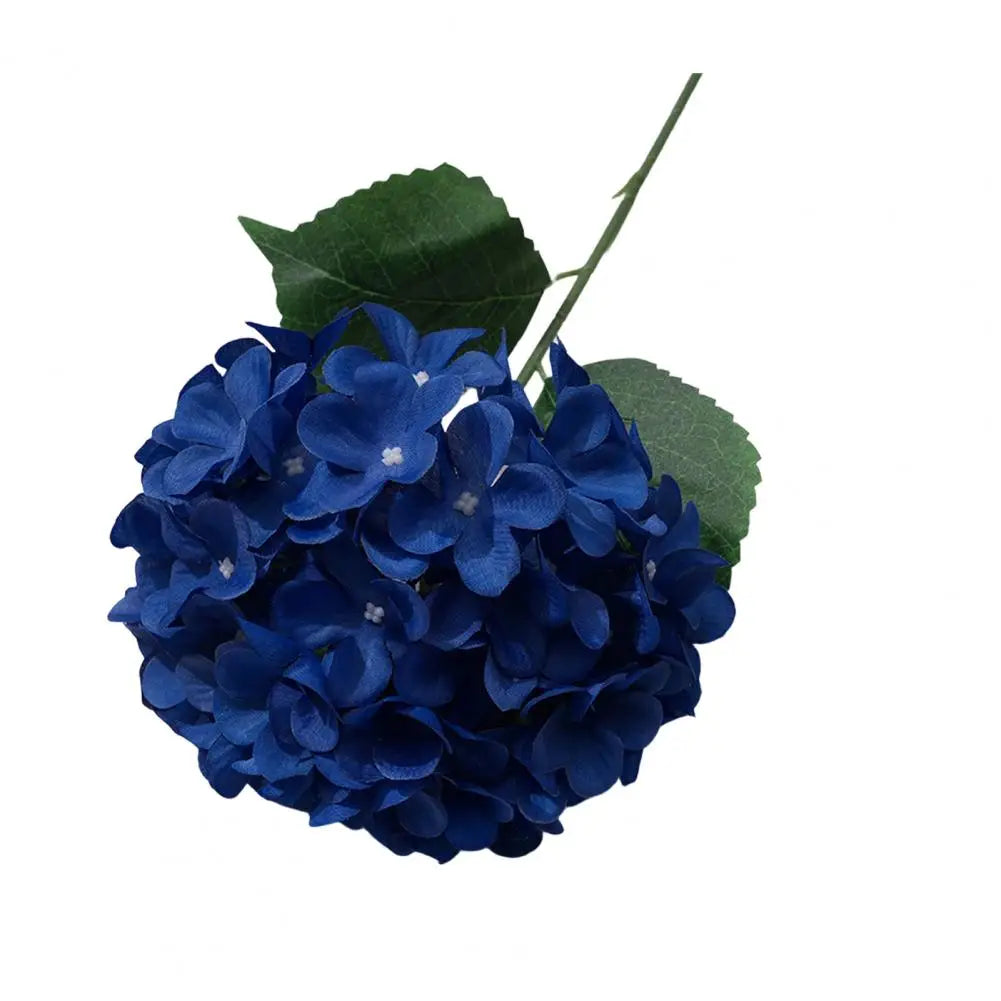 bouquet fleurs artificielles hortensias blanc bleu rose vert orange violet intérieur vintage romantique