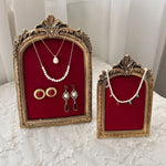 porte bijoux ornements floraux velours opacité classique bijoux or noir rouge vert