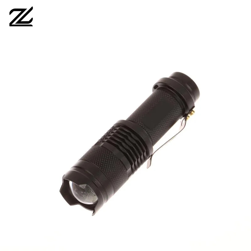 lampe torche noire anti dérapante moderne clip certifiée