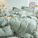 ensemble literie carreaux vert clair blanc frangés couvre lit taies oreiller