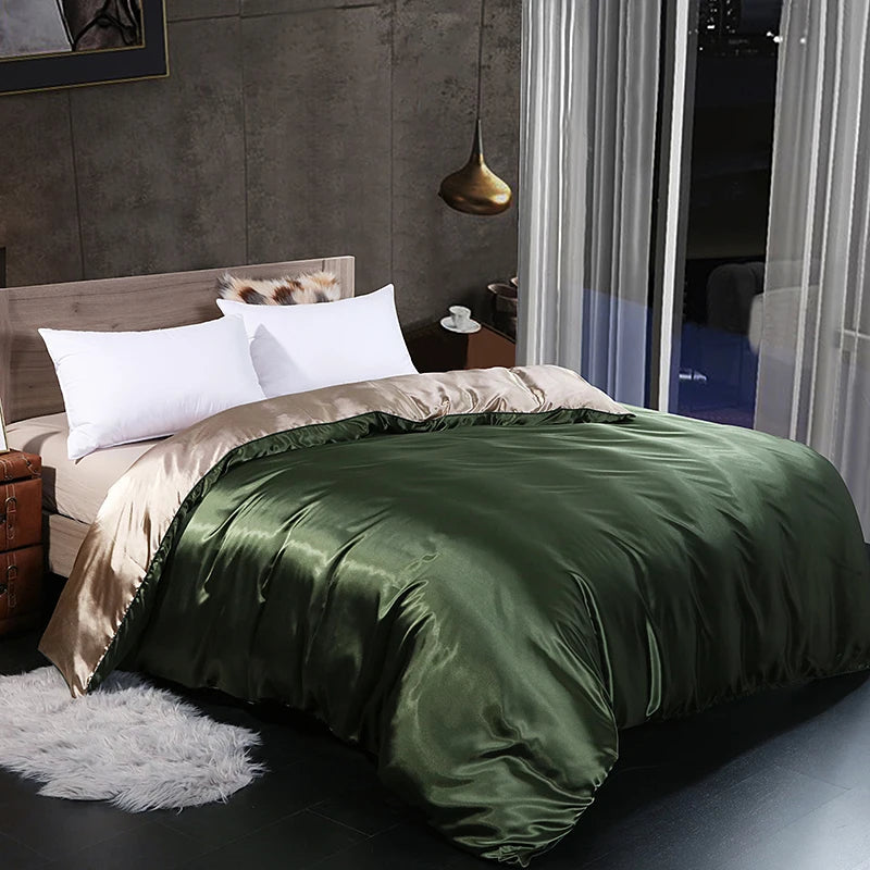 Texture soyeuse de la housse de couette satin en gris