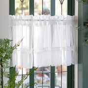 rideau blanc dentelle translucide petits espaces salon vintage champêtre intimité lumière