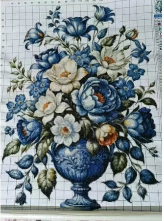 broderie fleur bleu blanc vert orange rose violette art floral décoration murale maison