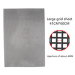 grille perforée moderne noir blanc plastique travaux manuels couture broderie tissage