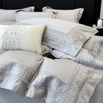 ensemble literie blanc brodé élégant 100 coton king queen size