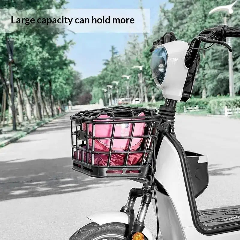 panier avant vélo électrique noir structure grille couvercle poignée fixations métalliques utilitaire transport