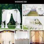 rideau fond blanc plissé semi transparent décoration mariage festif tringle métallique éléments événementiels