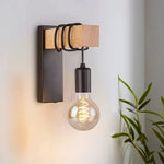 Lampe de chevet murale industrielle en bois et fer noir style loft