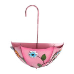pots fleurs suspendus parapluies couleurs jaune bleu rose décorations florales motifs feuilles libellule rustique