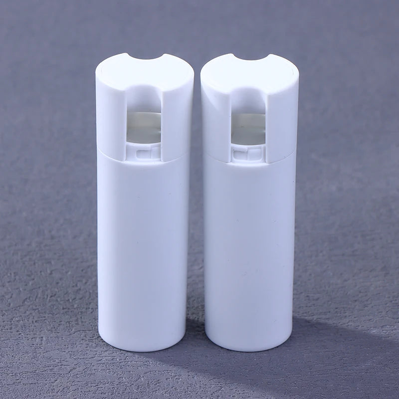 flacons atomisateurs blancs modernes capsules rechange inclusaires lisses opaques