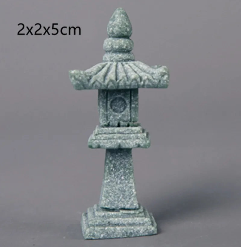 décoration table zen pierre miniature lanterne japonaise arbre branches mousse rocher gris vert traditionnelle