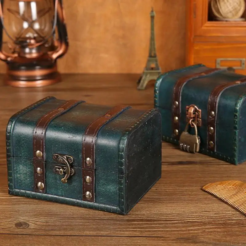 coffre bijoux bois vert foncé vintage serrure chaîne imitation cuir