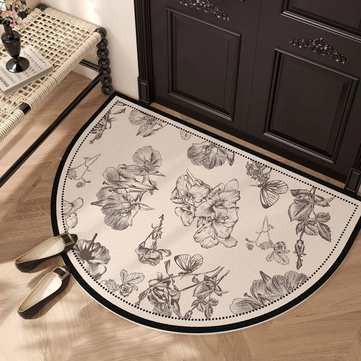 tapis demi cercle moderne texture moirée motif floral beige noir antidérapant extérieur salon chambre