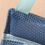 sac serviettes bleu marine gris clair maille fine moderne pratique poche amovible poignées tissu