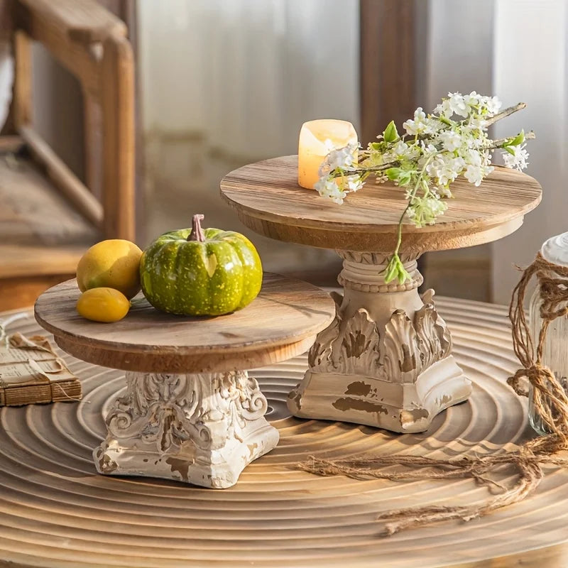 support gâteau bois vintage plateau cuisine détails sculptés ornements rustiques entrée mariage desserts plats